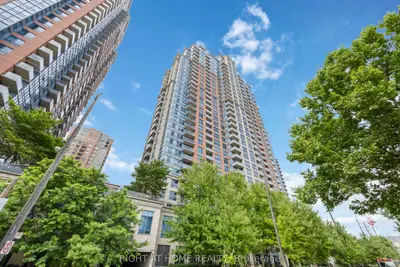 25 Viking Lane 1749, Toronto W08, On M9b 0a1
