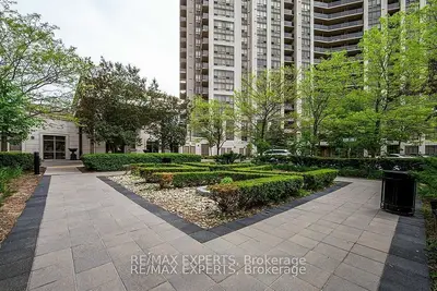 700 Humberwood Boulevard 731, Toronto W10, On M9w 7j4