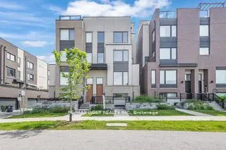Att/Row/Townhouse in Toronto