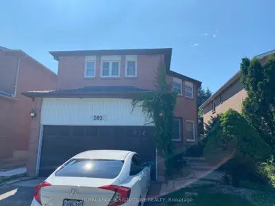 Detached in Brampton