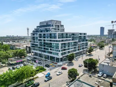 #718 859 The Queensway, Toronto W07, On, M8z 1n8