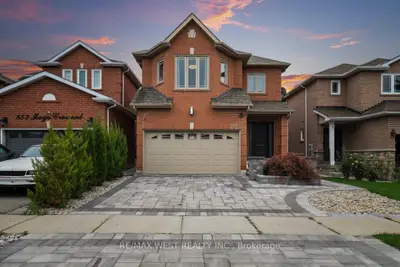 851 Mays Crescent, Mississauga, On L5v 2j1
