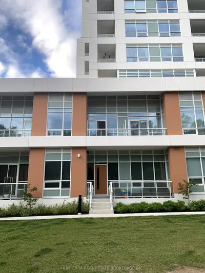 Condo Townhouse in Toronto