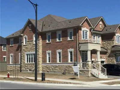 Semi-Detached in Brampton