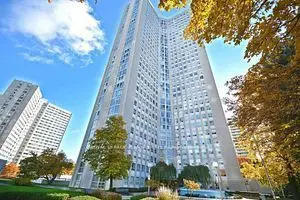 3650 Kaneff Crescent 1407, Mississauga, On L5a 4a1