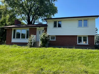 1141 Rebecca Street, Oakville, On L6l 5l2