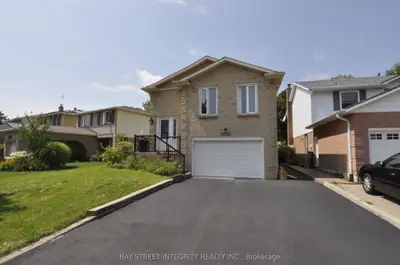 Detached in Burlington