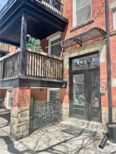 160 Howard Park Avenue Apt 1, Toronto W01, On M6r 1v6
