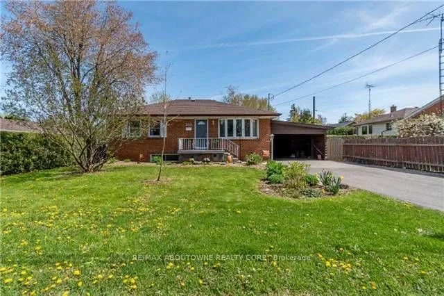 Detached in Milton