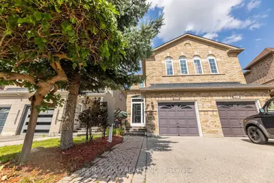 Semi-Detached in Mississauga