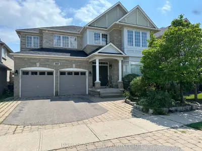 Detached in Oakville
