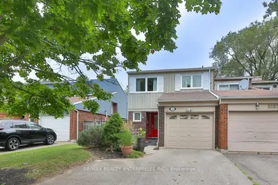 Semi-Detached in Mississauga