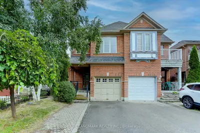 Semi-Detached in Mississauga