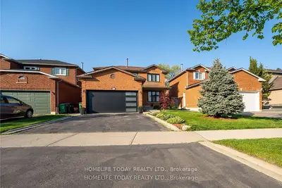 4182 Credit Pointe Drive, Mississauga, On L5m 3k1