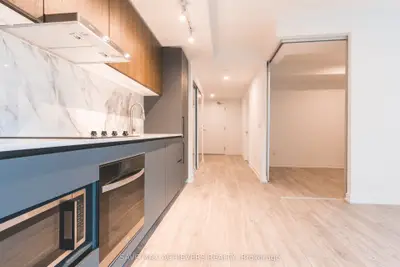 1100 Sheppard Avenue W 533, Toronto W05, On M9l 2r7