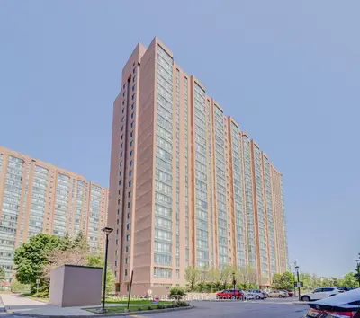 Condo Apartment in Mississauga