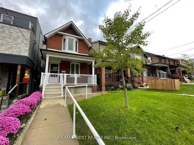 132 Mcroberts Avenue Bsmt, Toronto W03, On M6e 4p5
