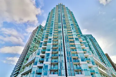 220 Burnhamthorpe Road W 2309, Mississauga, On L5b 4n4