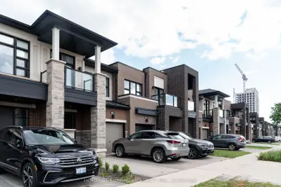 418 Wheat Boom Drive, Oakville, On L6h 0r4