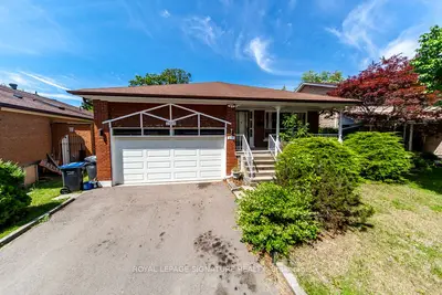 2354 Old Pheasant Road, Mississauga, On L5a 2s1