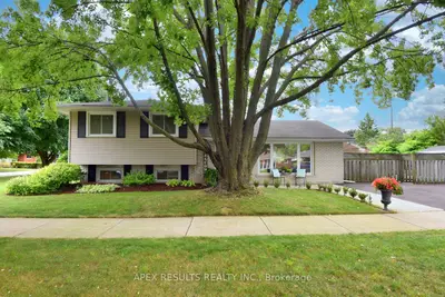 2413 Tait Avenue, Burlington, On L7p 1h2