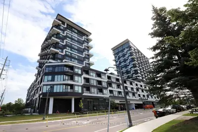 Condo Apartment in Oakville