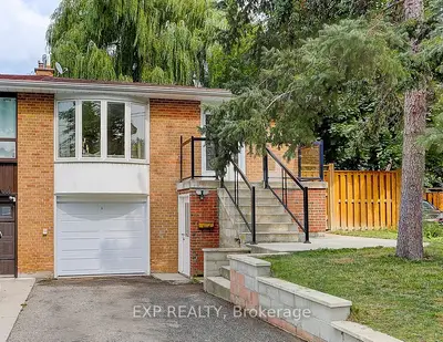 Semi-Detached in Mississauga