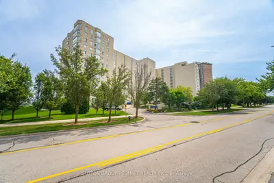 Condo Apartment in Burlington