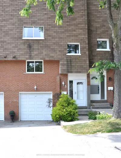 2056 Marine Drive 5, Oakville, On L6l 1b4