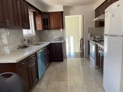 4081 Perivale Road, Mississauga, On L5c 3m7