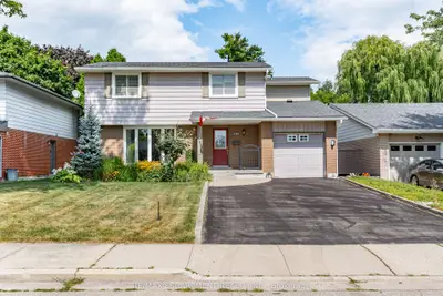 Detached in Burlington