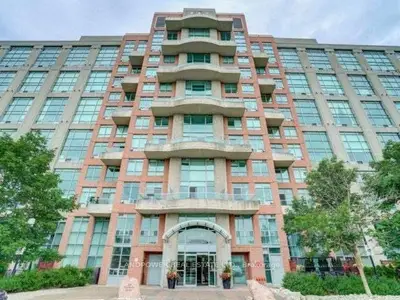 200 Manitoba Street 633, Toronto W06, On M8y 3y9