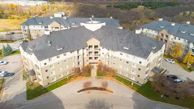 Condo Apartment in Brampton