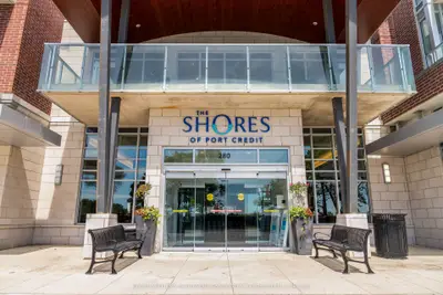 Condo Apartment in Mississauga