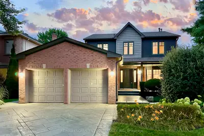 Detached in Burlington