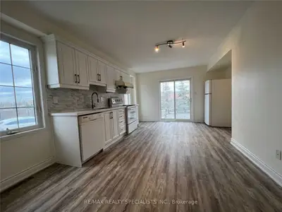 Att/Row/Townhouse in Mississauga