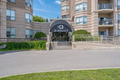 Condo Apartment in Burlington