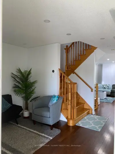 Semi-Detached in Milton