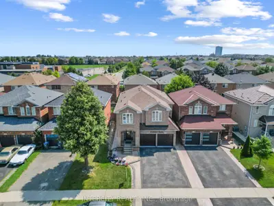 Detached in Brampton