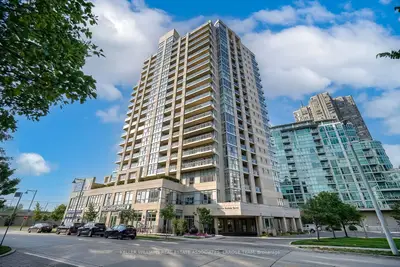 3 Marine Parade Drive 803, Toronto W06, On M8v 3z5