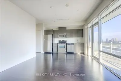 365 Prince Of Wales Drive 1701, Mississauga, On L5b 0g6