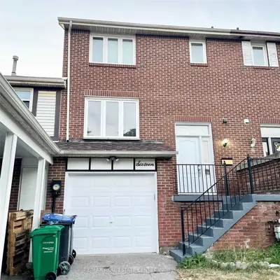 Att/Row/Townhouse in Brampton