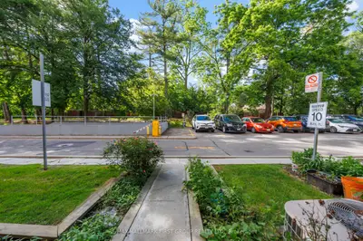 Condo Townhouse in Mississauga