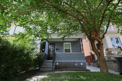 140 Brownville Avenue, Toronto W04, On M6n 4l4