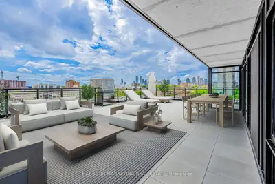 86 Dundas Street 802, Mississauga, On L5a 1w4