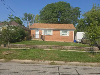 Detached in Burlington