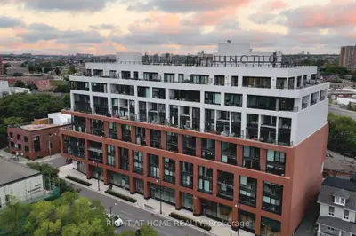 Condo Apartment in Toronto