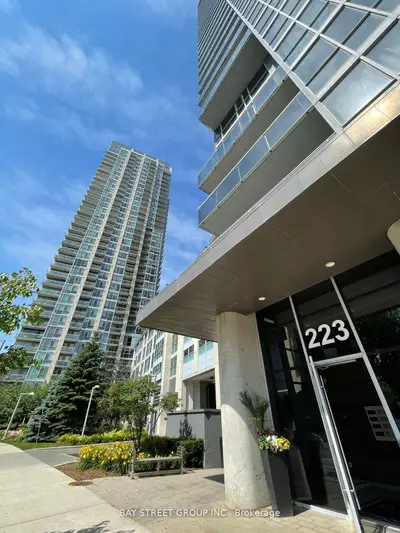223 Webb Drive 1602, Mississauga, On L5b 0e8