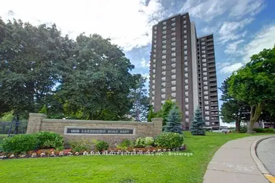 1515 Lakeshore Road E 208, Mississauga, On L5e 3e3
