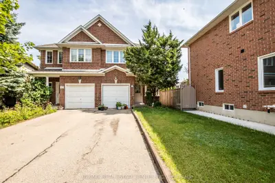 Semi-Detached in Mississauga